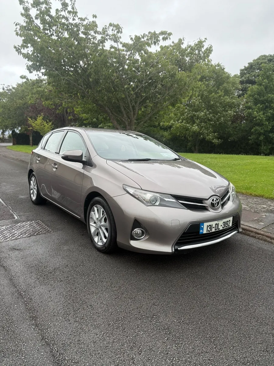 2013 AURIS NCT 09-25 TAX 07-25 - Image 1