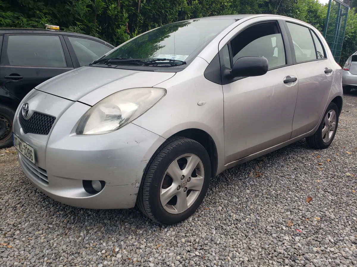 Toyota Yaris 2007 - Image 2