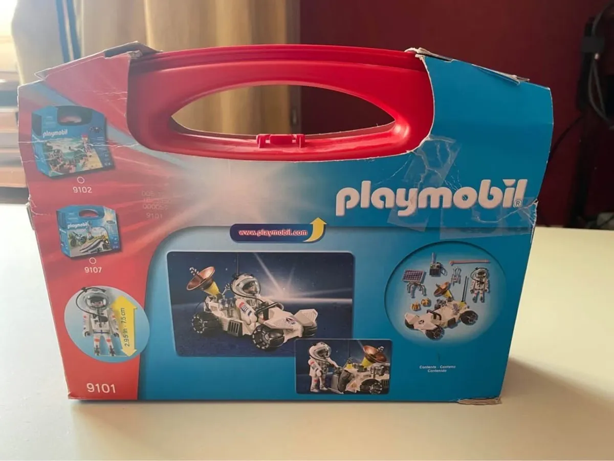 Playmobil City Action Space Exploration CarryCase - Image 2