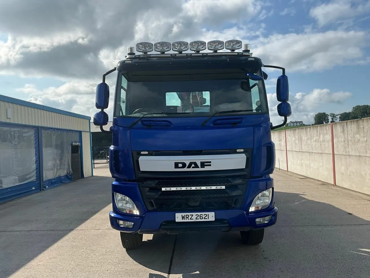 DAF CF440 8X4 32 TON TIPPER GRAB LORRY - Image 3