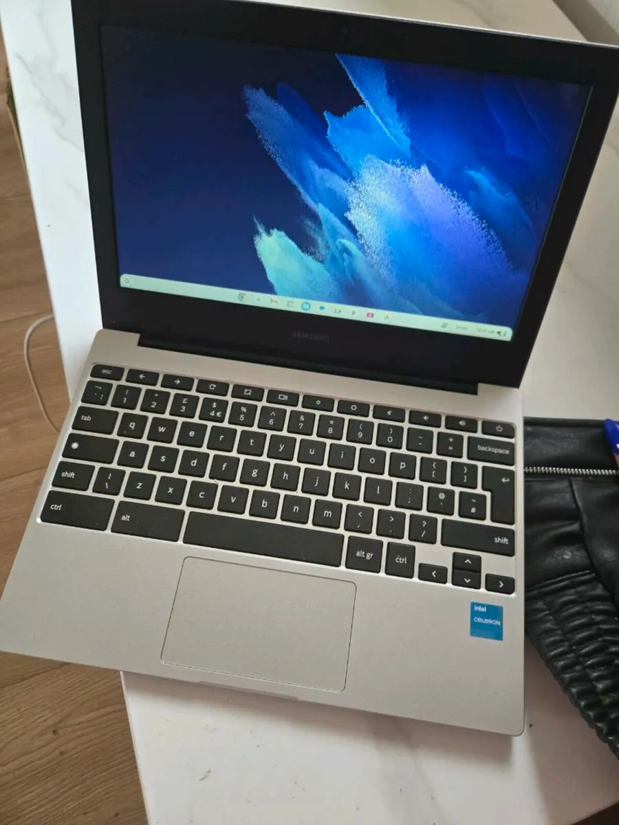 Chromebook Samsung - Image 2