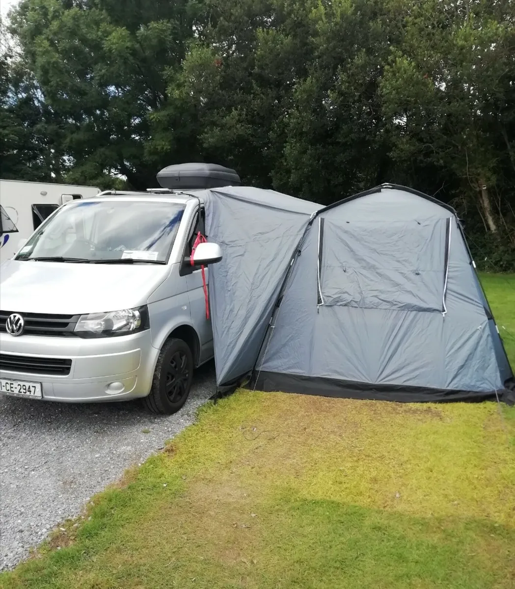 VW Transporter T30 TDI LWB T Line 102 - Image 2