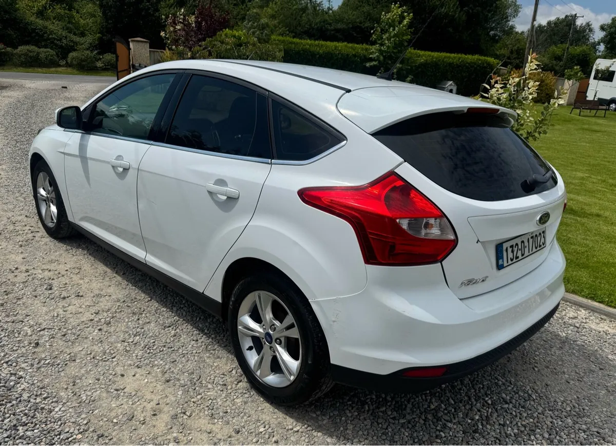 Ford Focus - Image 4