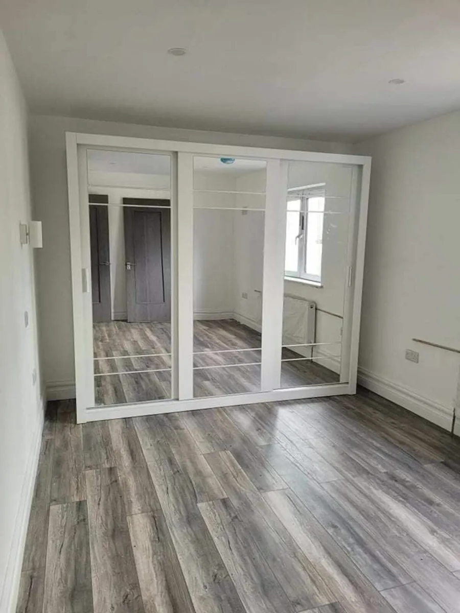 SLIDING DOOR WARDROBES - Image 1