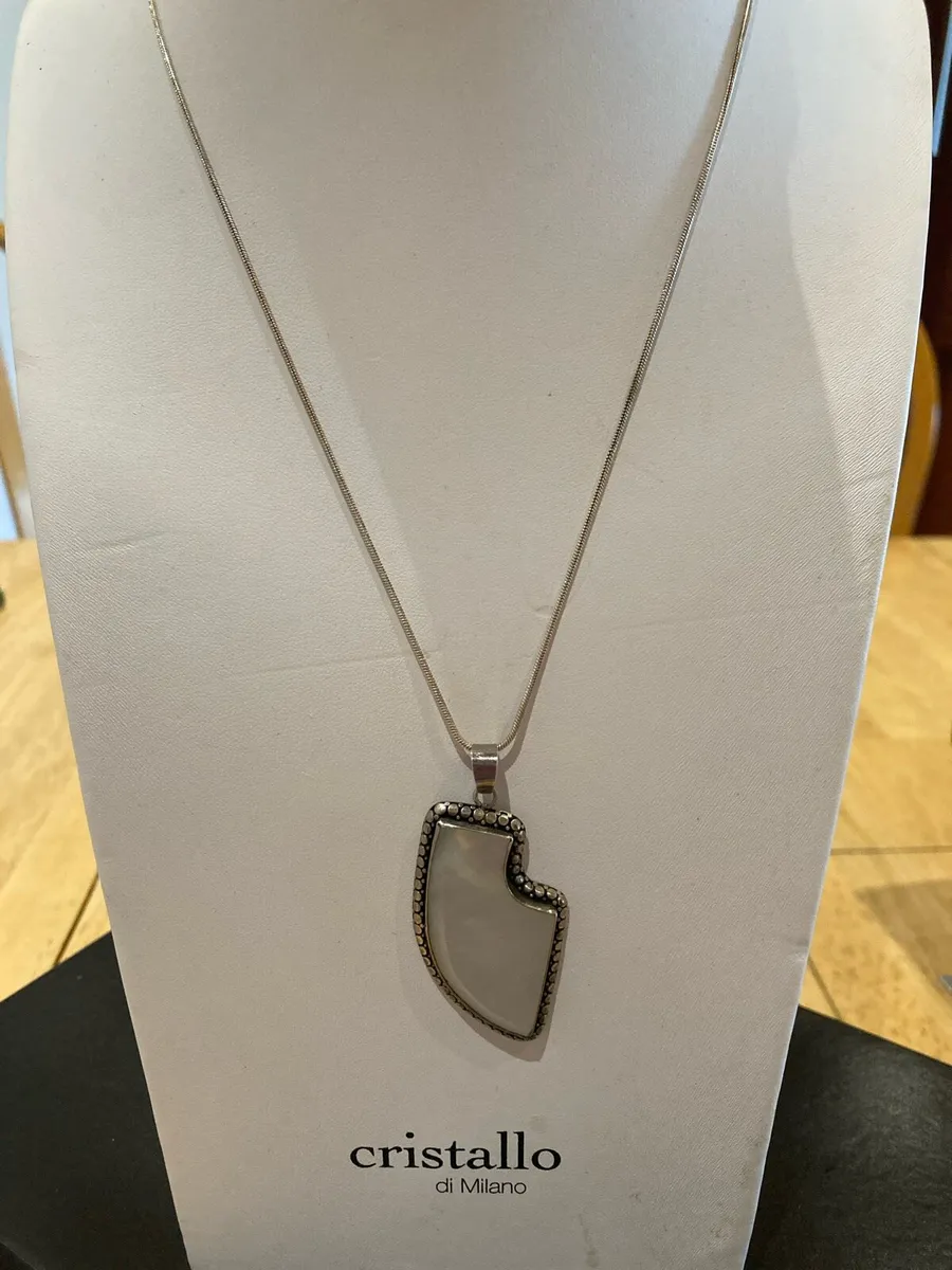Sterling Silver pendant and chain - Image 1