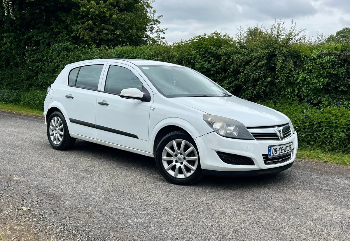 Opel Astra 09 1.7 CDTI new nct 10/25 - Image 1