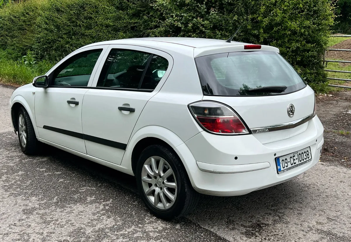 Opel Astra 09 1.7 CDTI new nct 10/25 - Image 4
