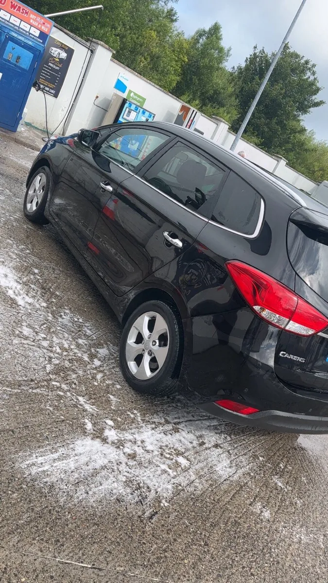 Kia Caren’s 7seater NCT and TAX - Image 3