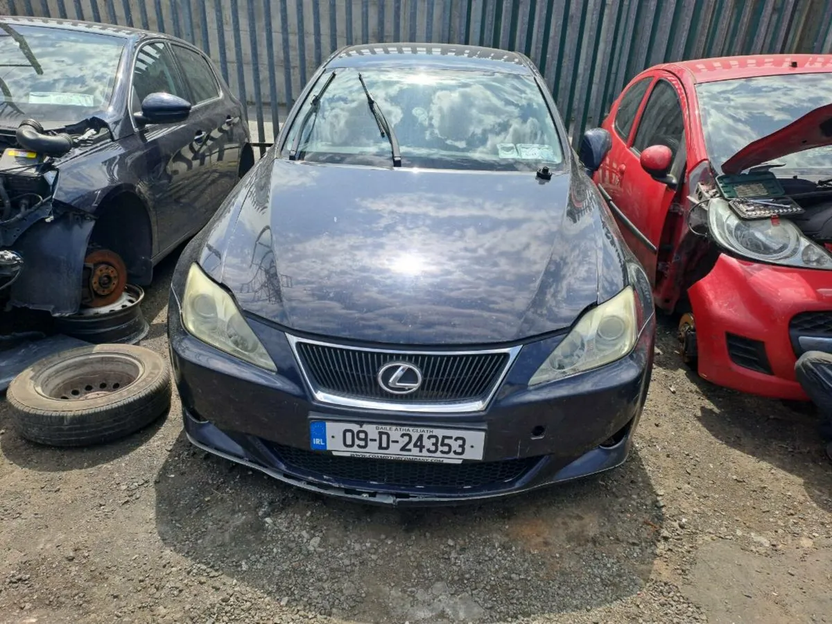 Lexus is220d breaking for parts
