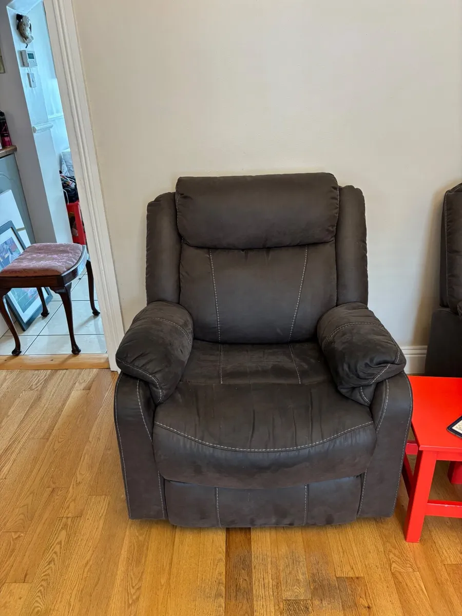 Two armchairs - Image 3