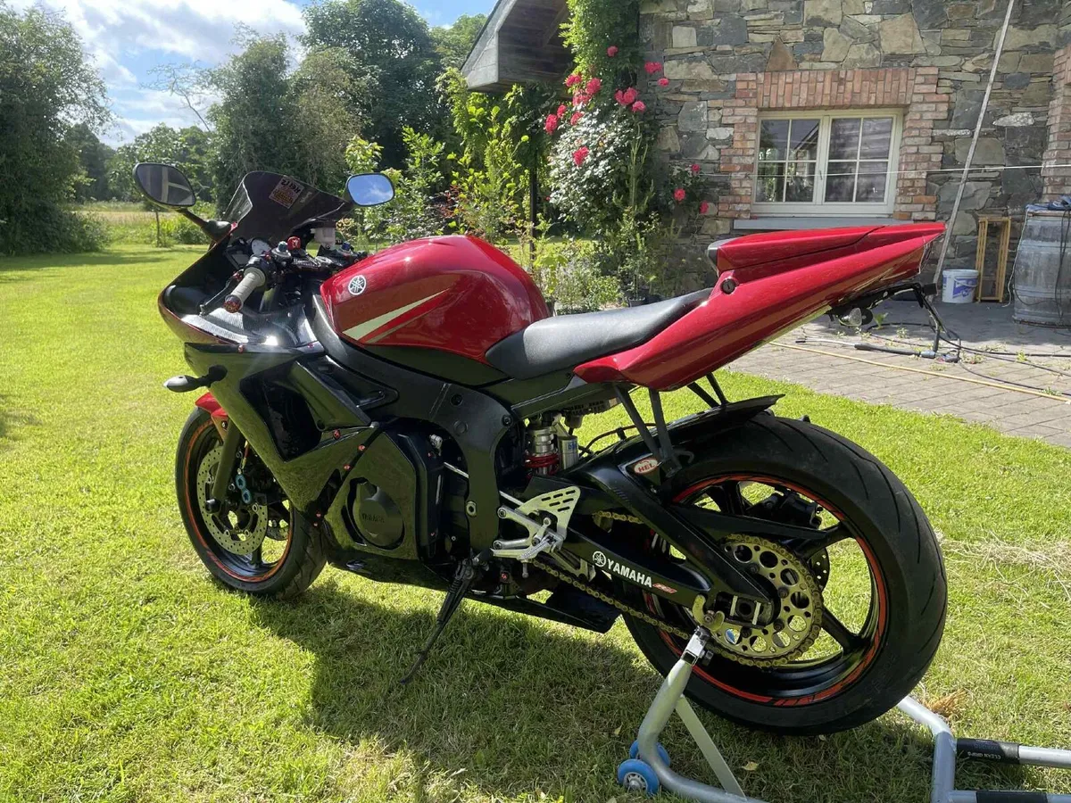 YAMAHA r6 - Image 2