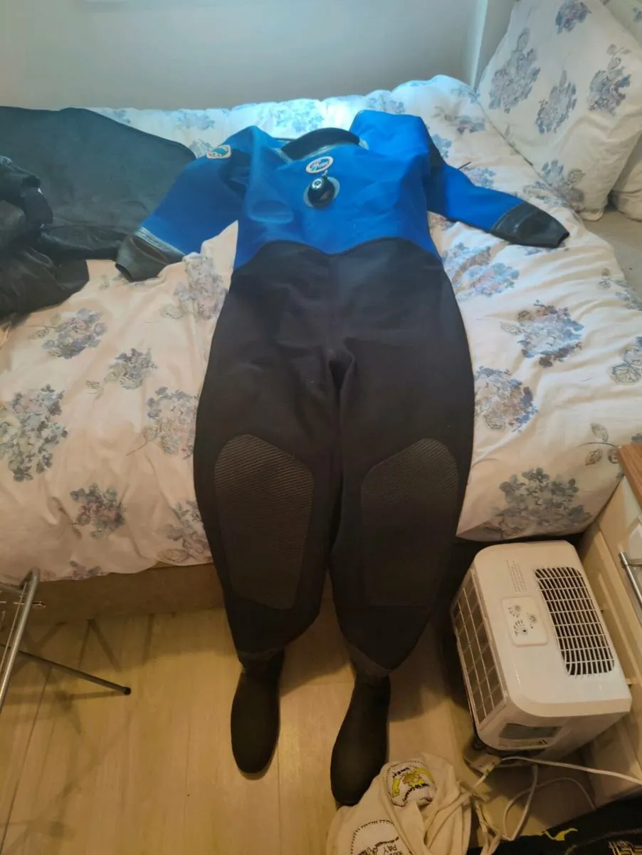 Gates Dry Suit & Undersuit - Image 1