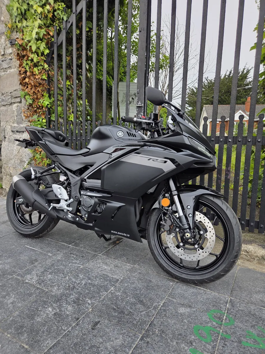 2025 YAMAHA YZFR3 MOTO4U - Image 1