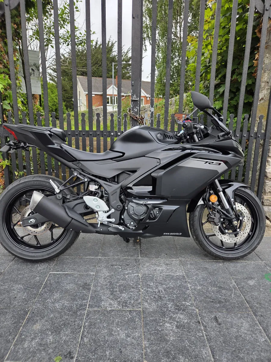 2025 YAMAHA YZFR3 MOTO4U - Image 2