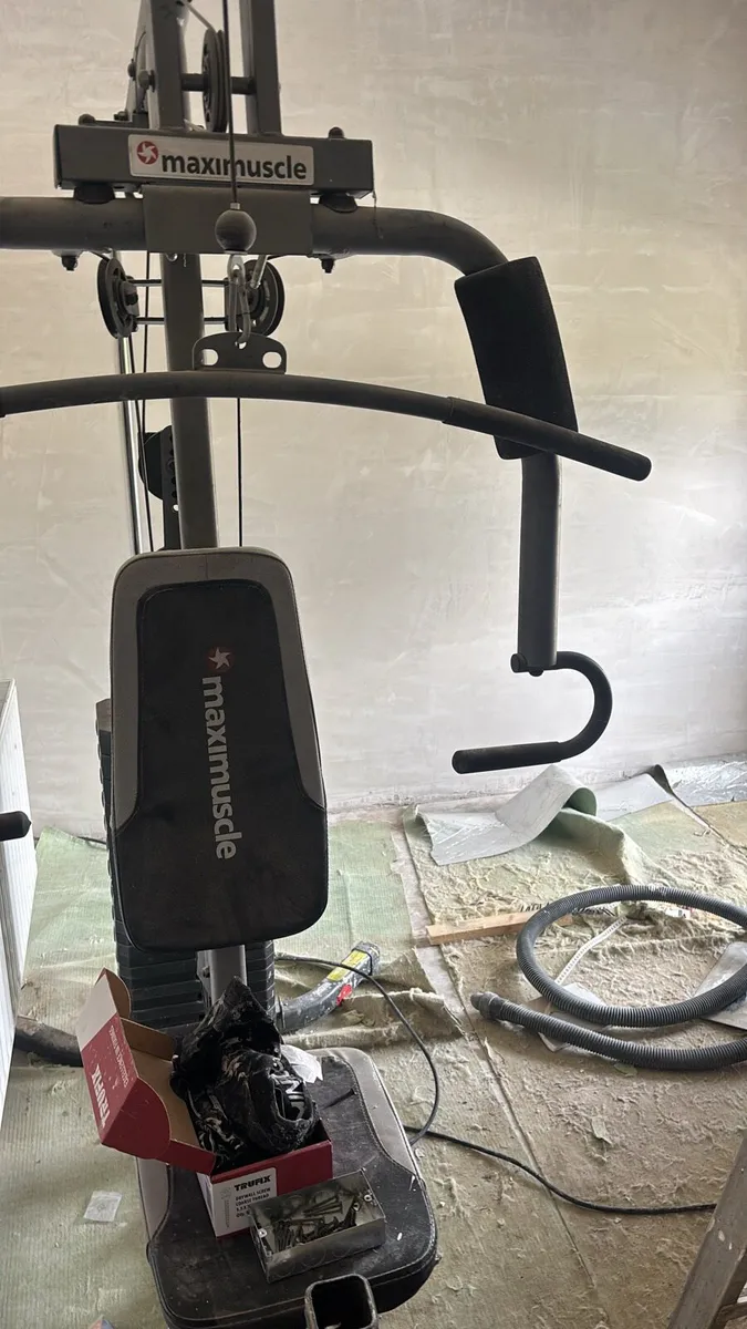 Maximuscle gym machine