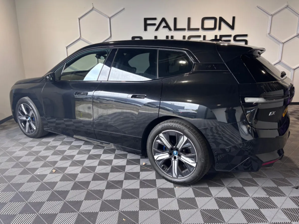 2022 BMW IX XDRIVE40 M SPORT 76KwH BATTERY - Image 3