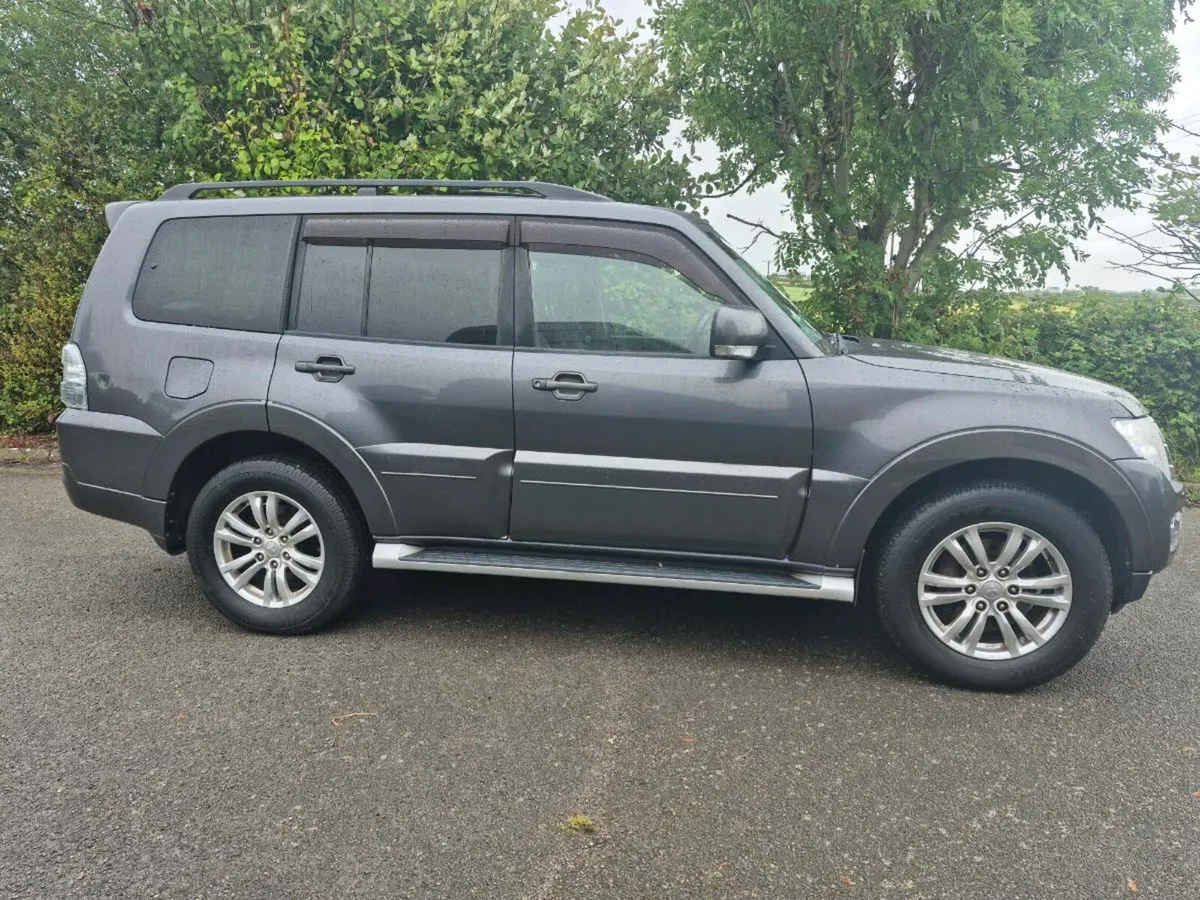 Mitsubishi pajero - Image 2