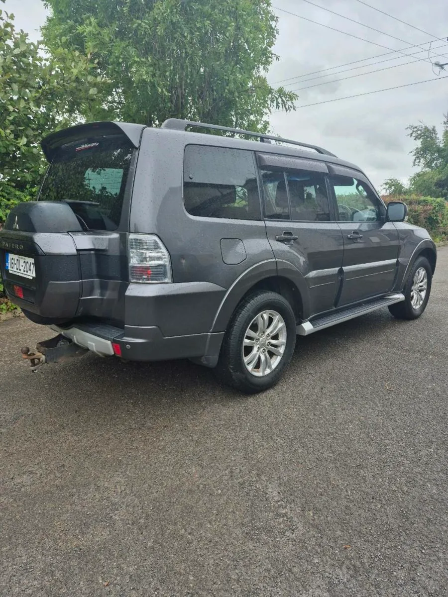 Mitsubishi pajero - Image 3