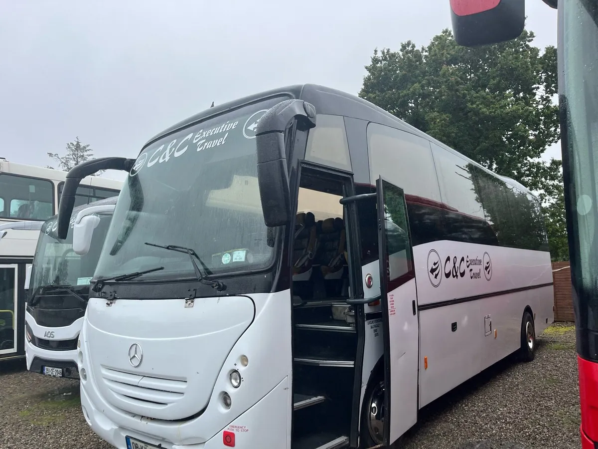 Mercedes 40 seater - Image 2