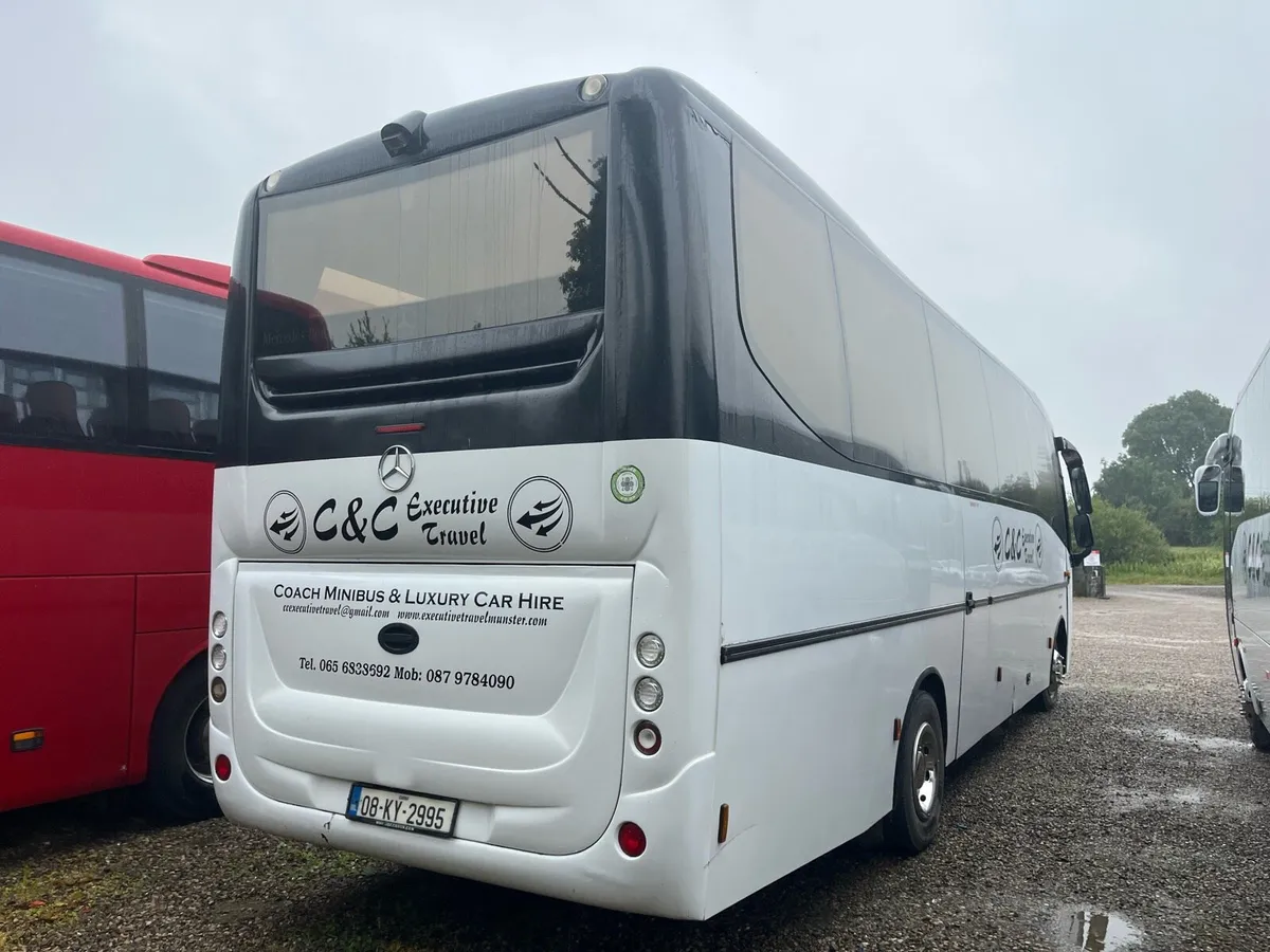 Mercedes 40 seater - Image 4