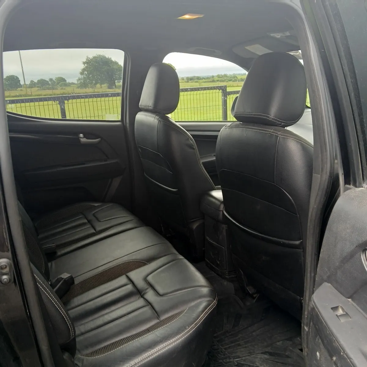 Isuzu D-Max 2015 - Image 2