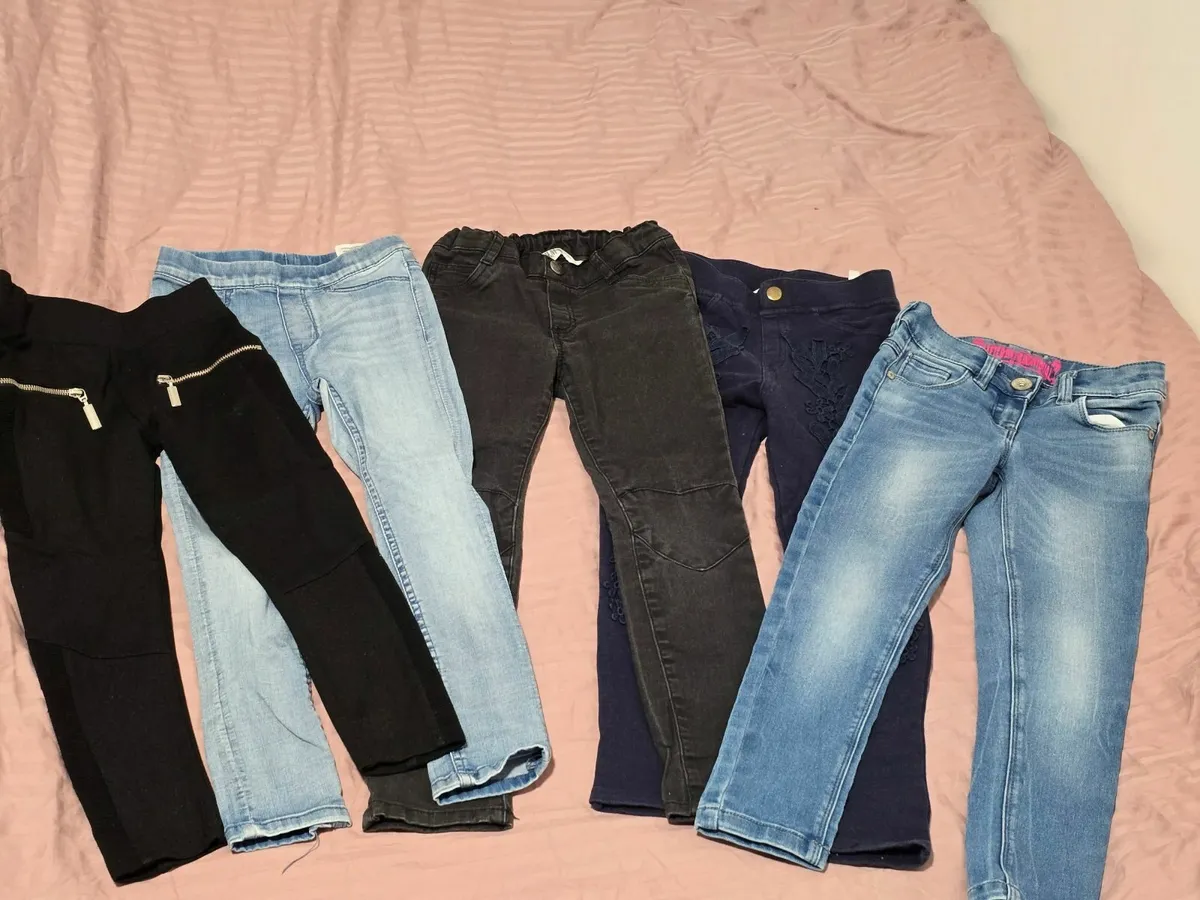 Girl's clothes bundle (3-5 y.) - Image 3