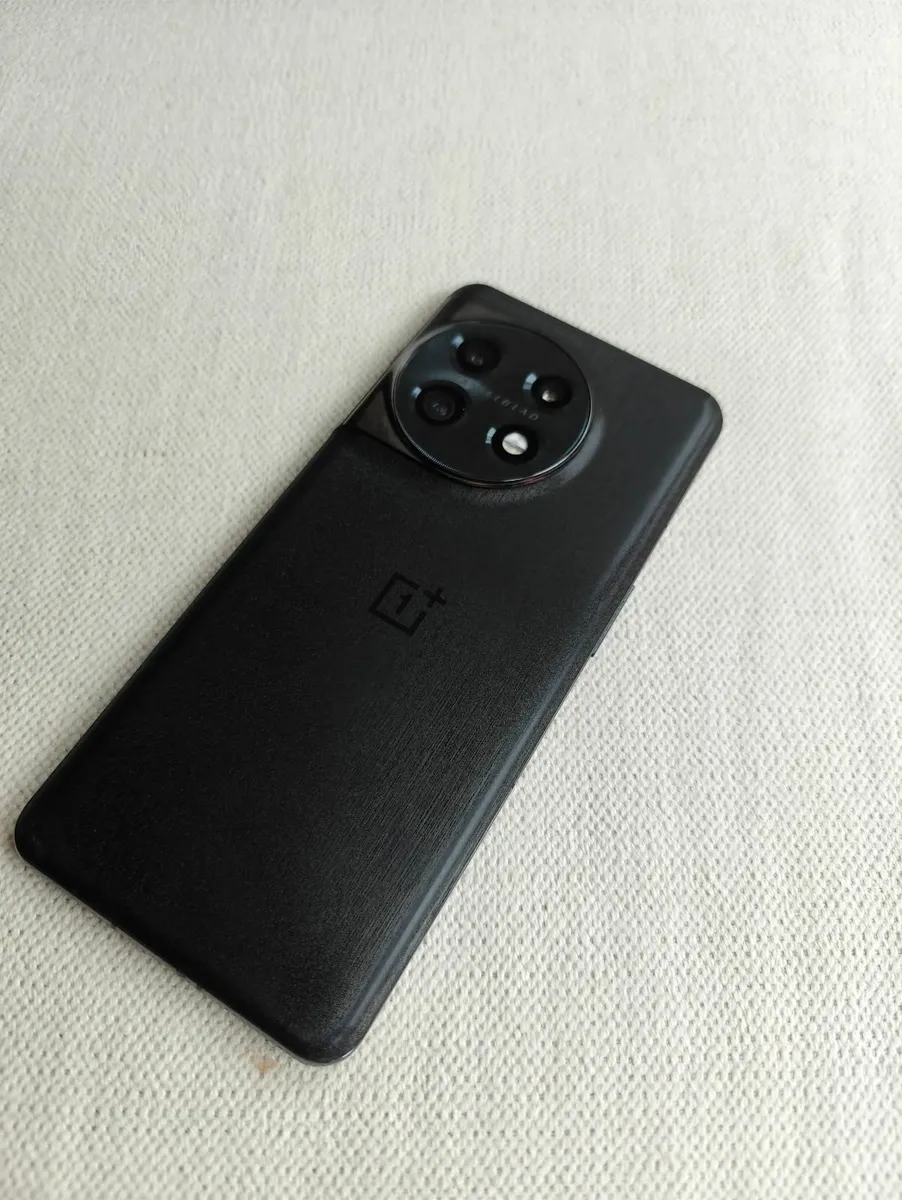 Oneplus 11 5G 8 GB RAM 128 GB with Original Box - Image 4