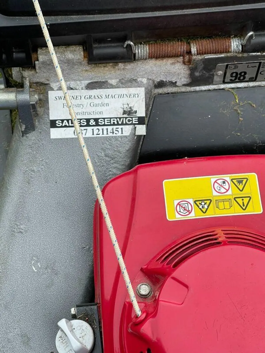 honda lawnmower rear roller - Image 1