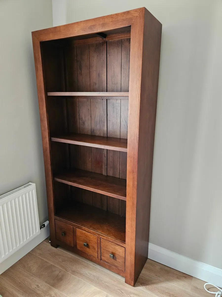 Bookcase / Shelving unit - Image 1