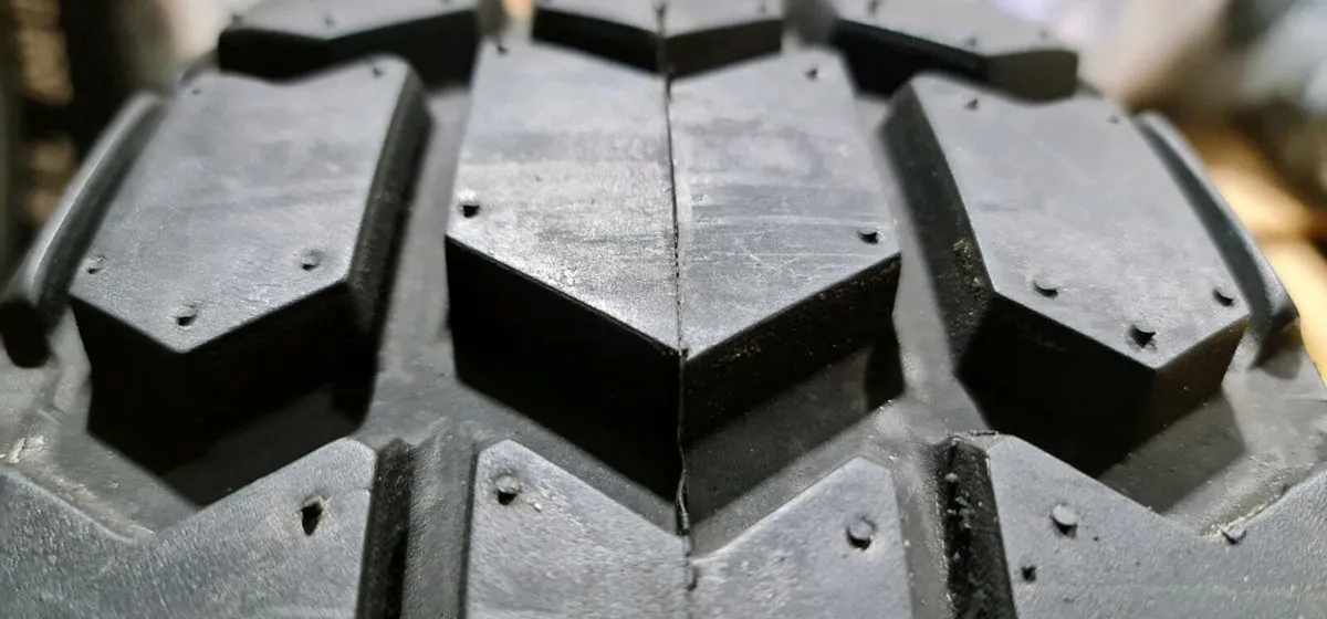 TYRES - Image 3
