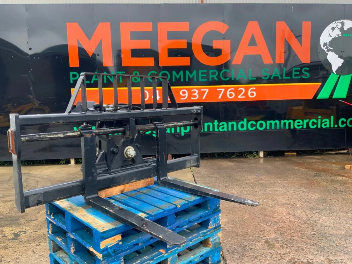 72" TILTING FORK CARRIAGE ATTACHMENT....4019 - Image 1