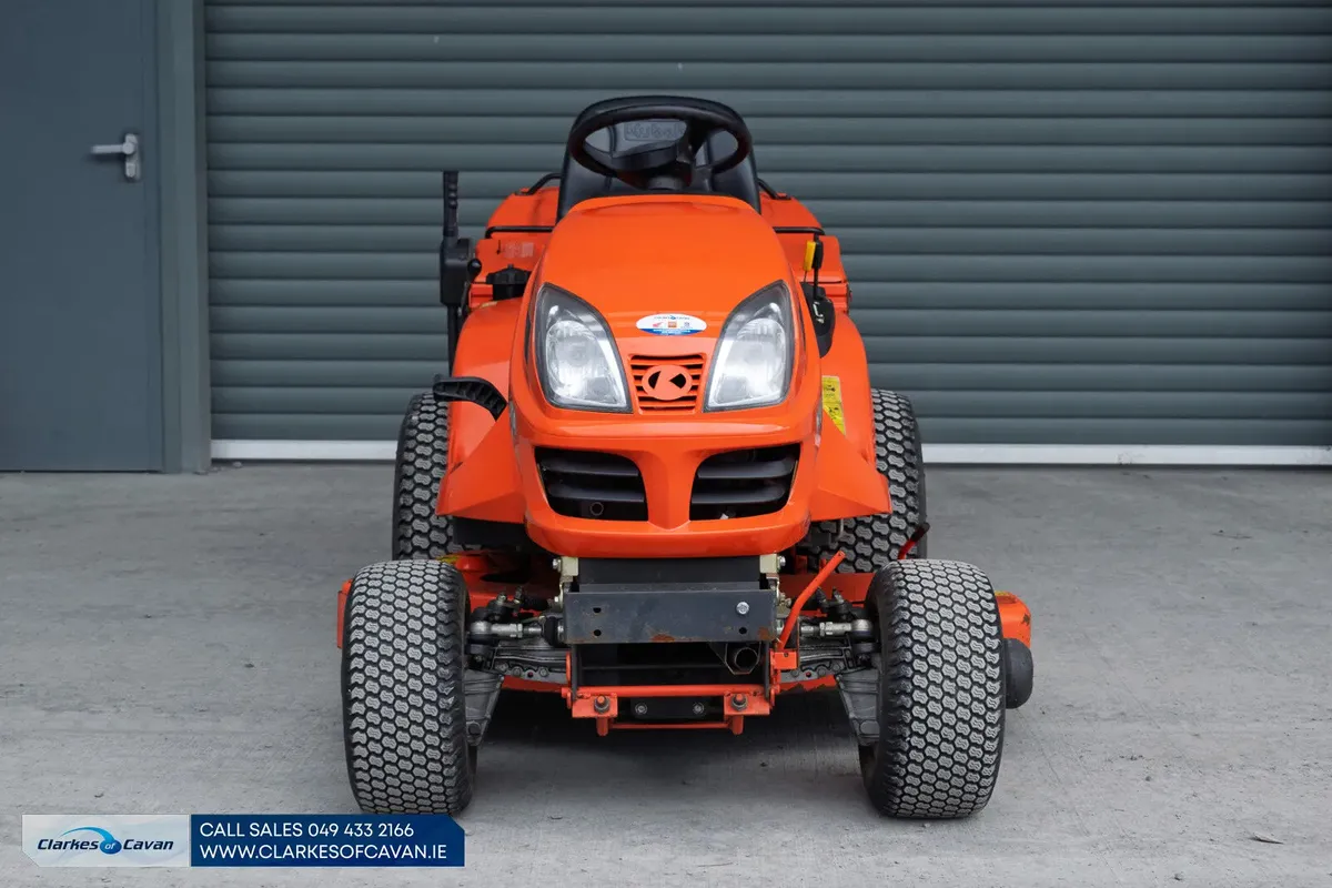 2008 Kubota GR2120 ride-on lawnmower - Image 2