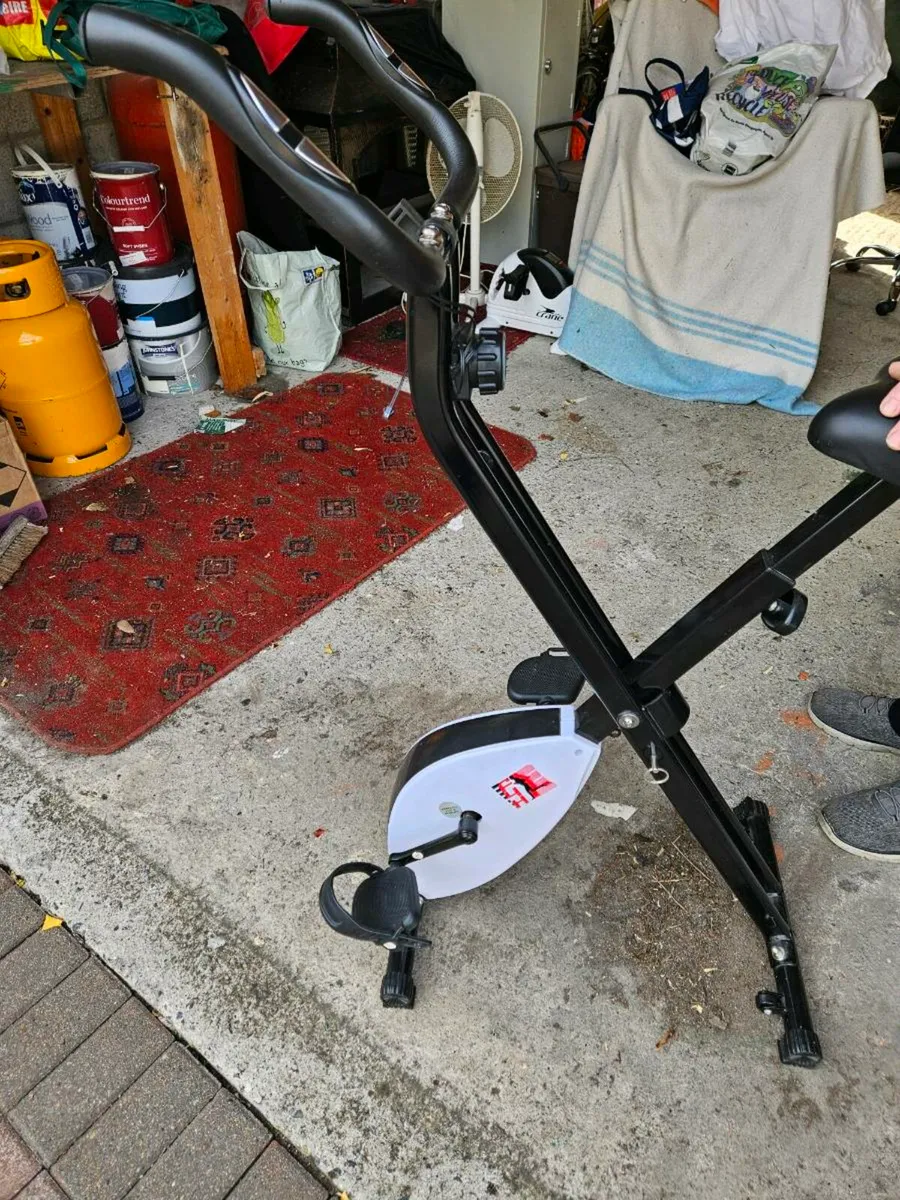 Exercise bike - Image 2