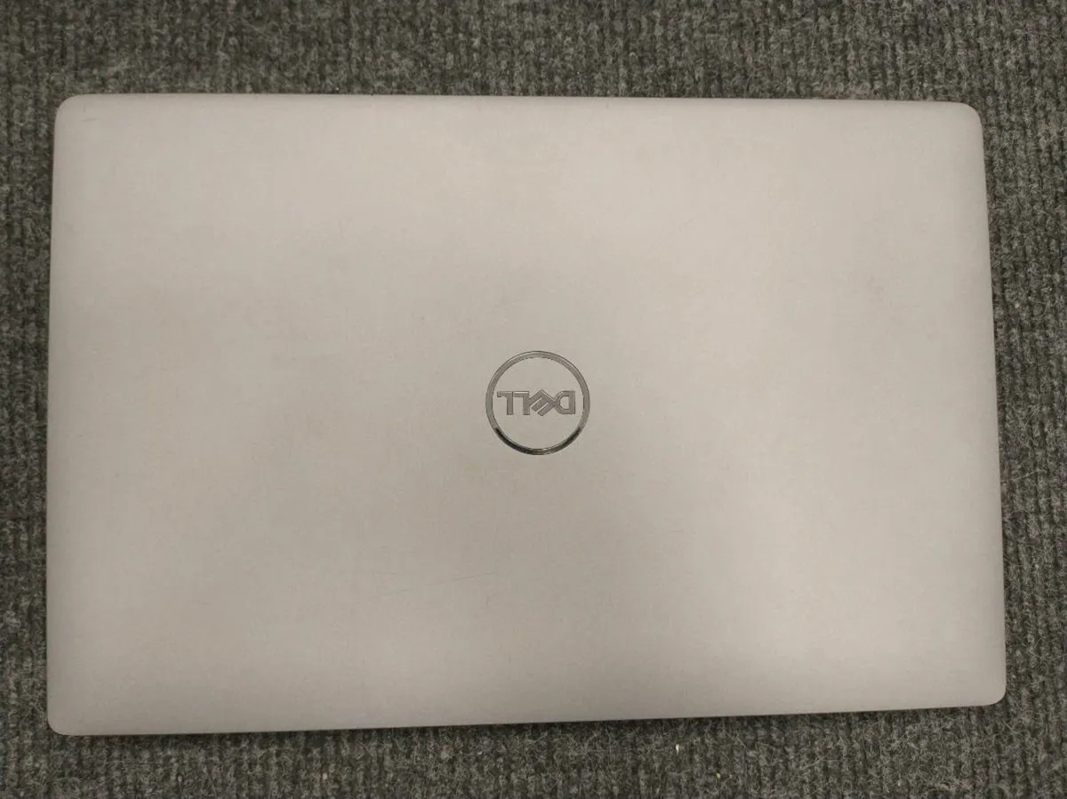 Laptop - Image 2