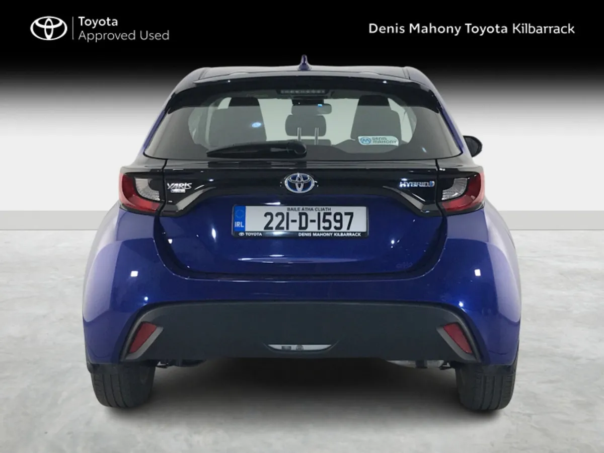 Toyota Yaris HYBRID LUNA - Image 4