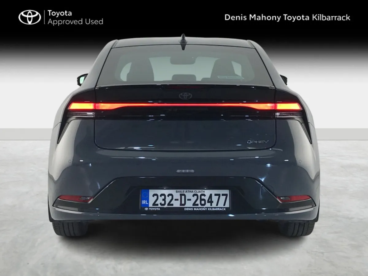 Toyota Prius PHEV - Image 4