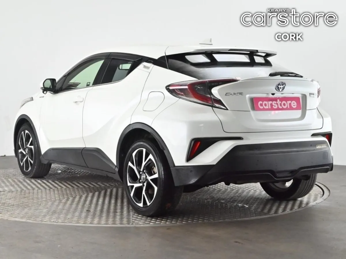 Toyota C-HR 1.8 Hybrid Auto - Image 3