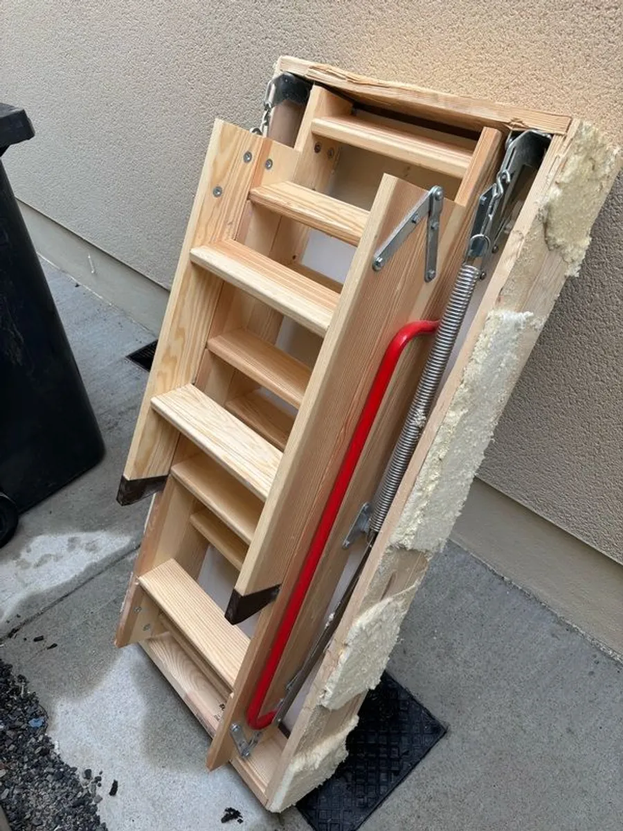 Pull down attic stairs - Image 1