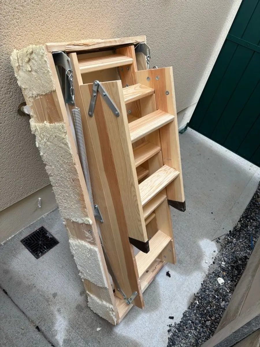 Pull down attic stairs - Image 2