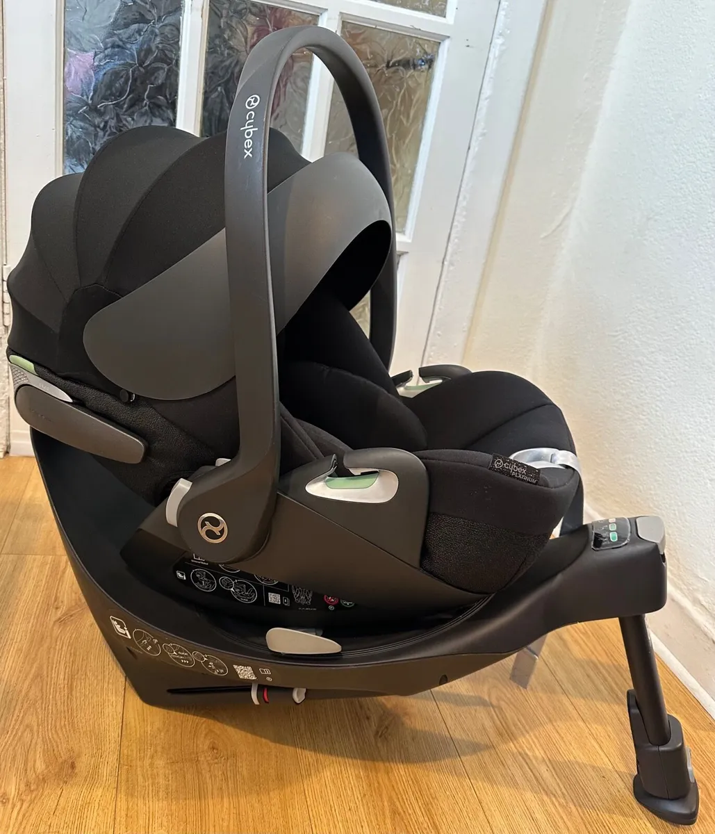 Cybex Car seat , cot - Image 1