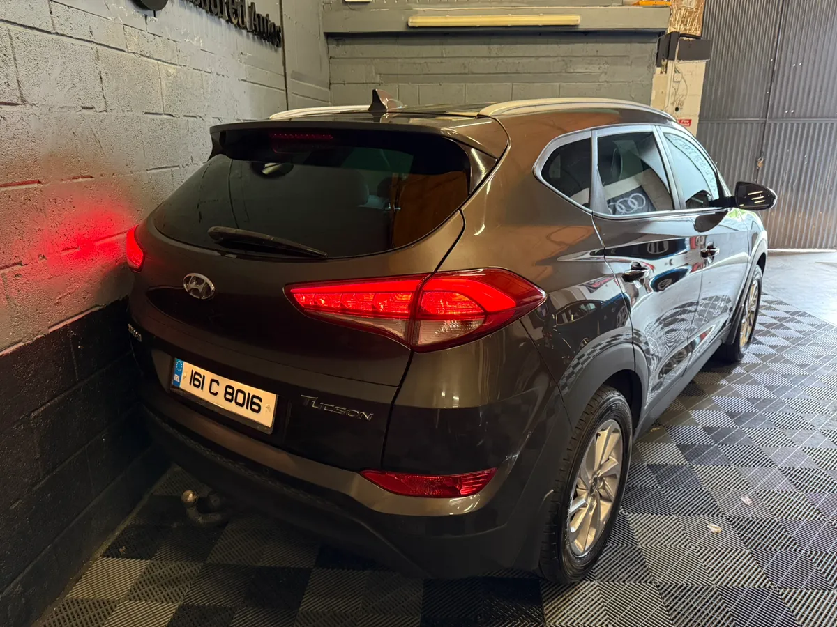 Hyundai Tucson 1.7 CRDi Executive - Image 3