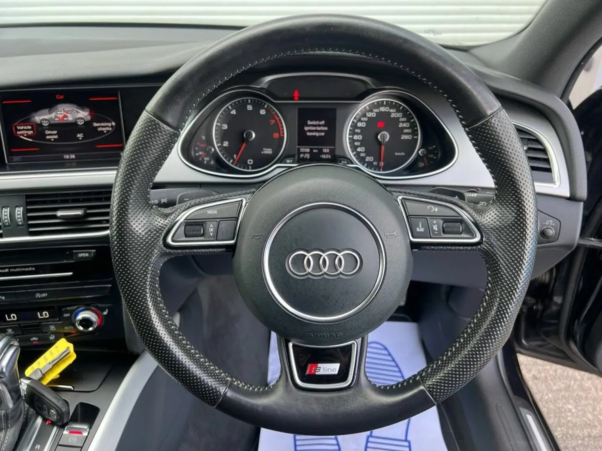 Audi A4 S-LINE 2.0 TFSI AUTO // NEW 19" S-LINE ALL - Image 4