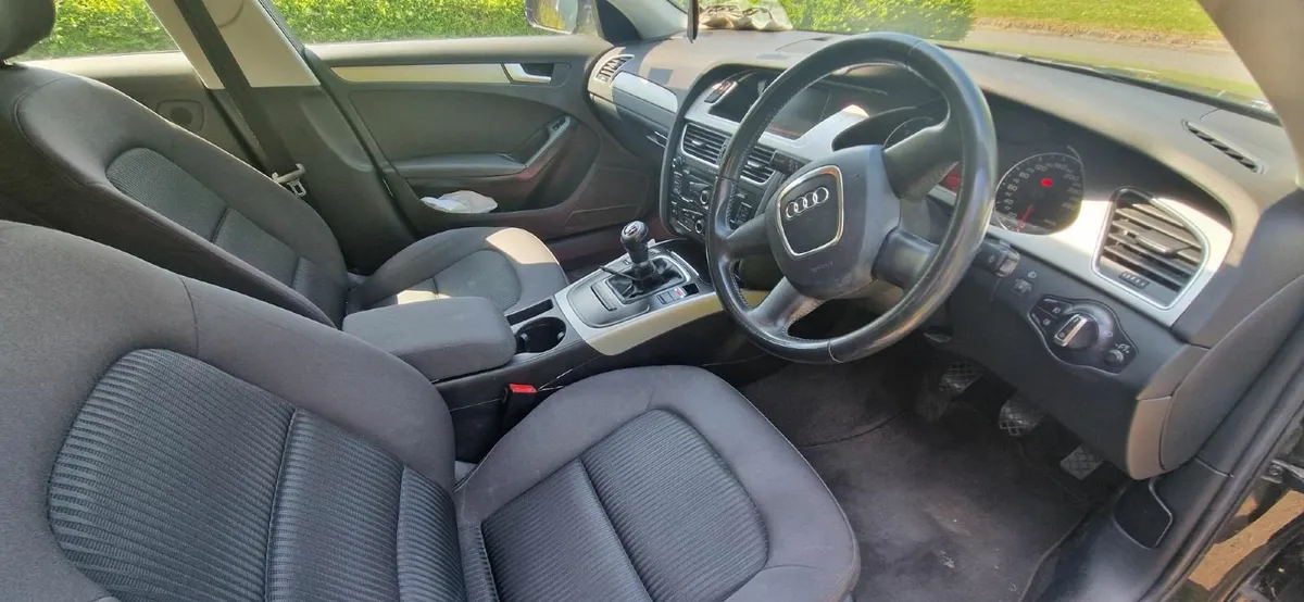 Audi A4 2011 - Image 3