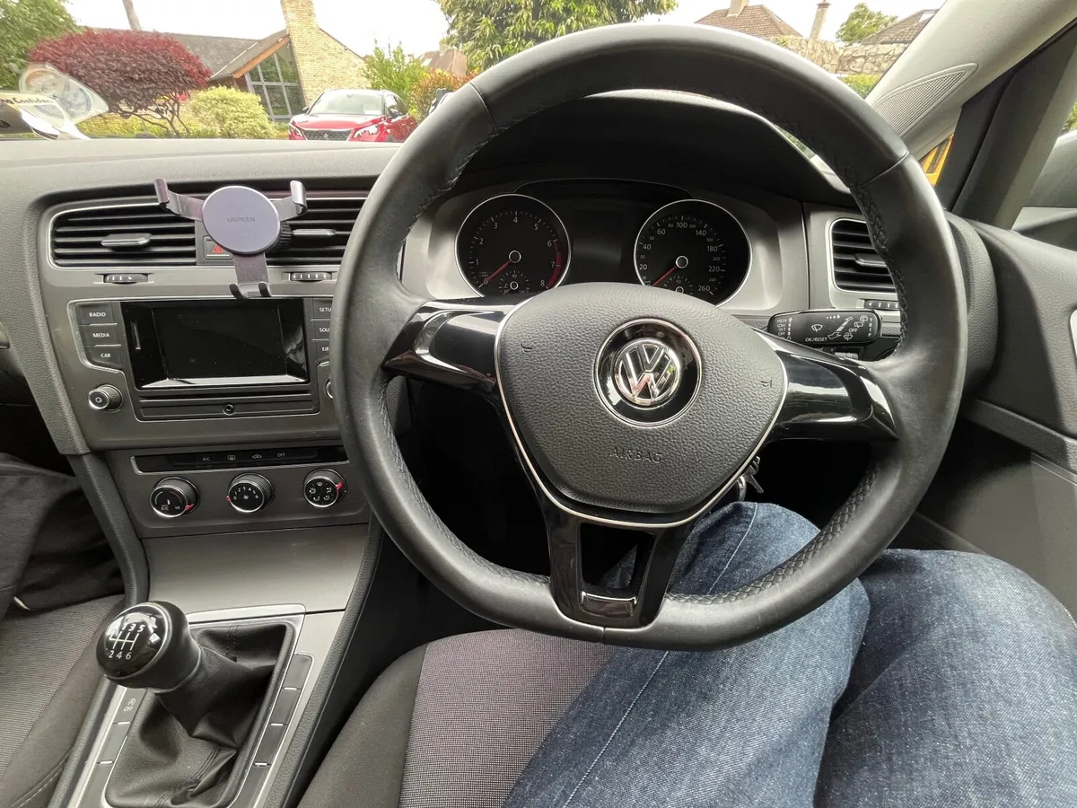 Low-Mileage VW Golf 2013 TSi - Image 3