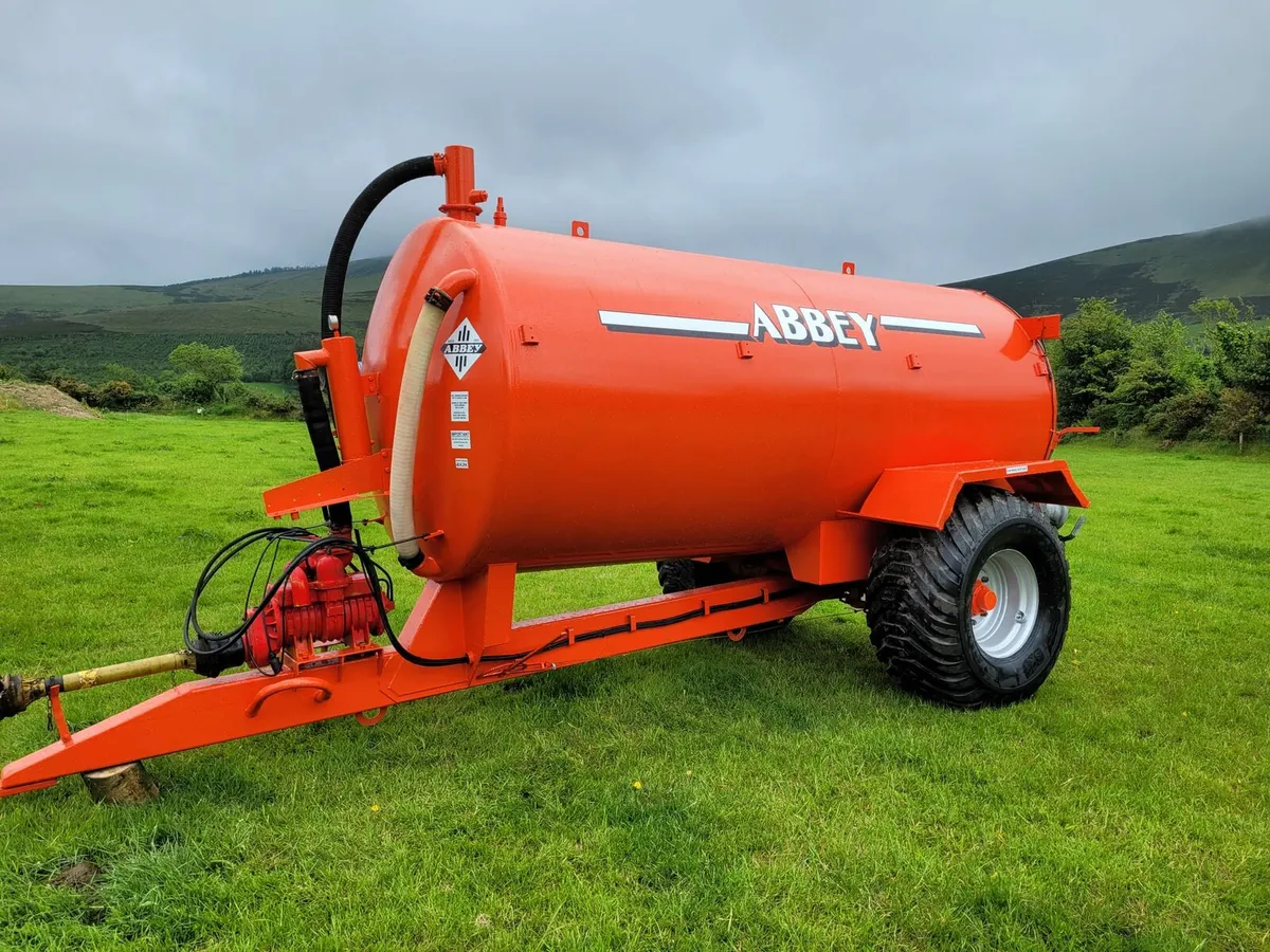 Abbey slurry tank - Image 2