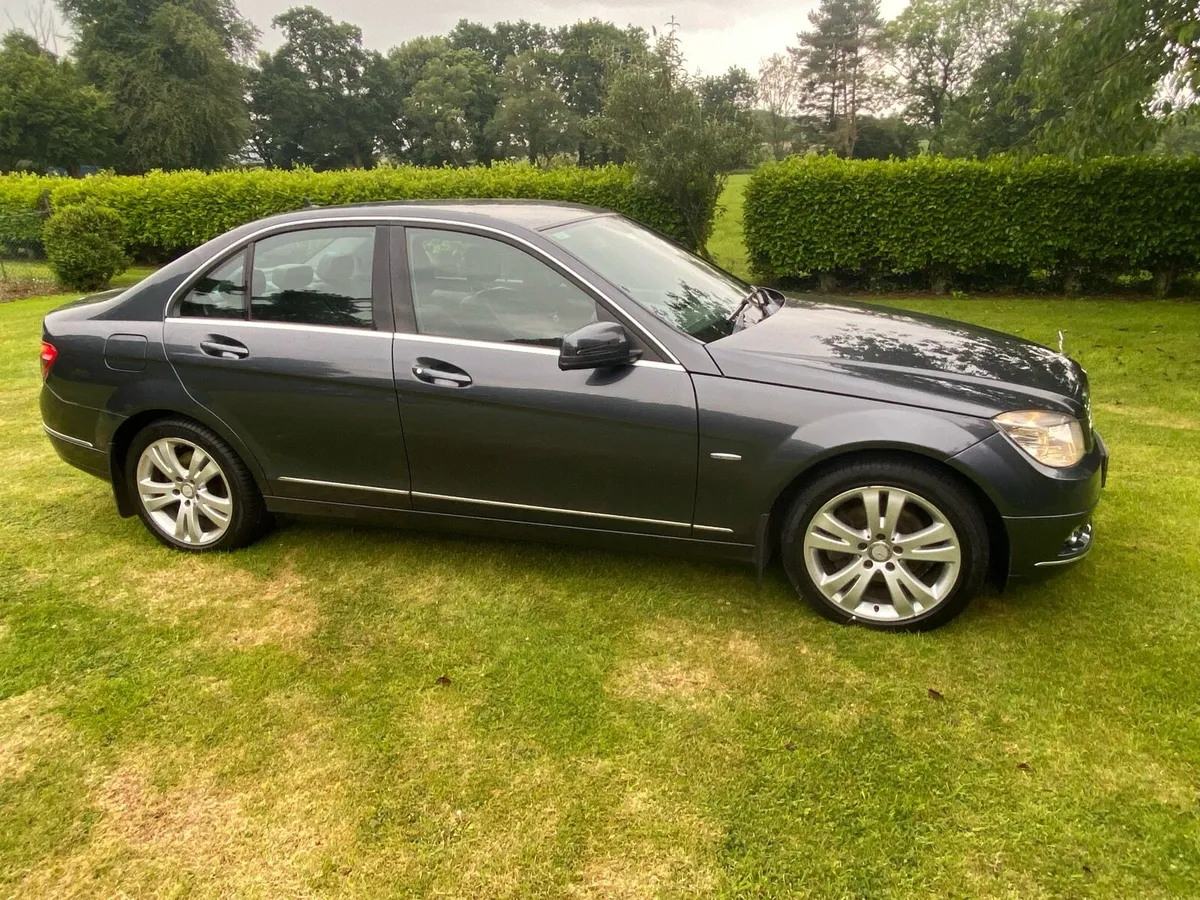 Car - Image 2