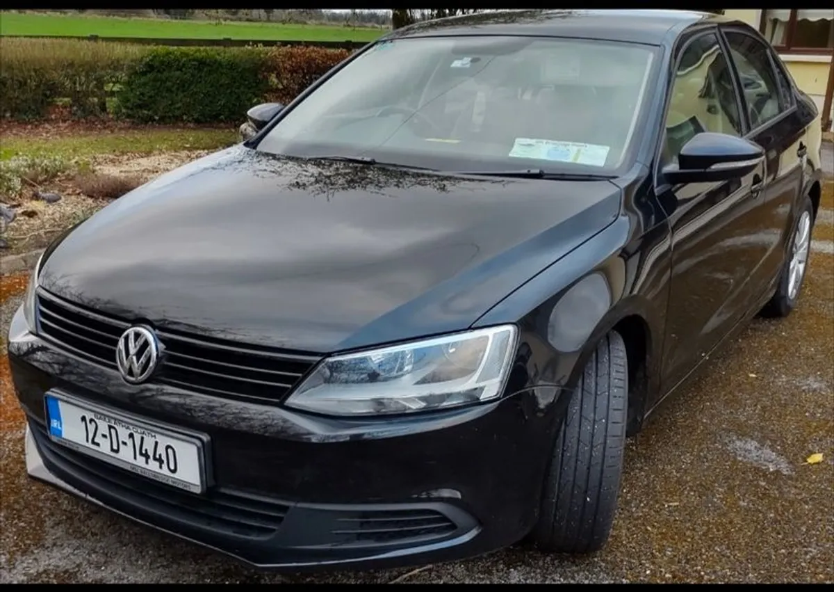 2012 Volkswagen Jetta - Image 3
