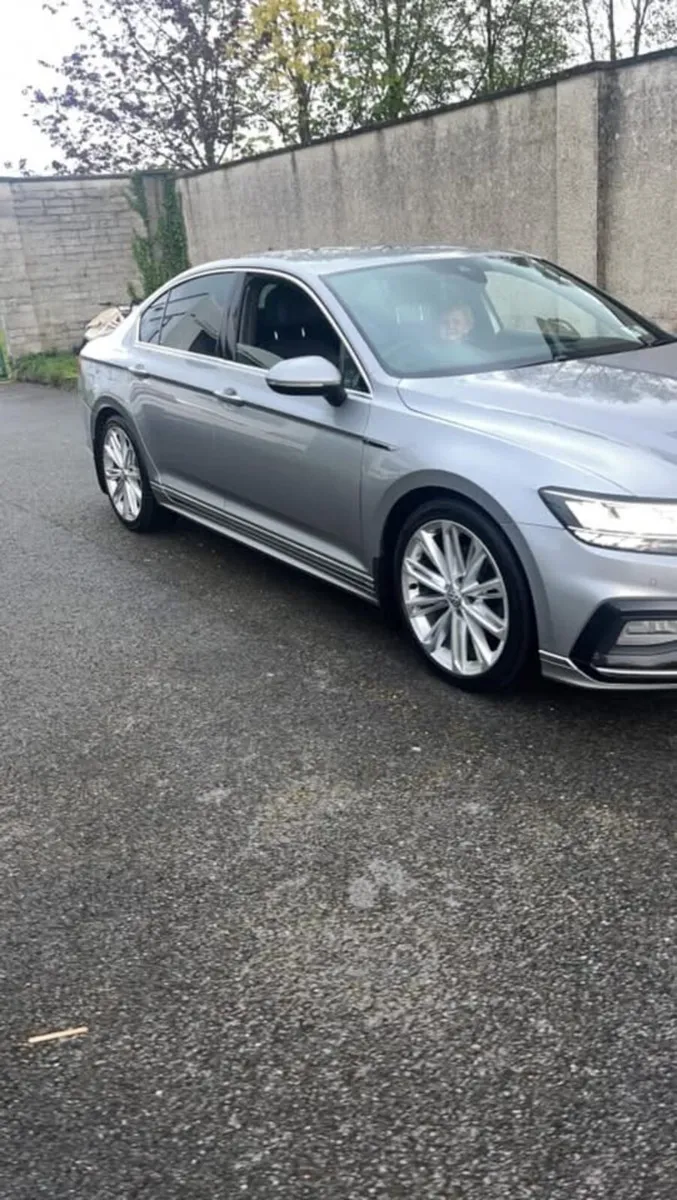 201 Volswagon passat R-line - Image 3