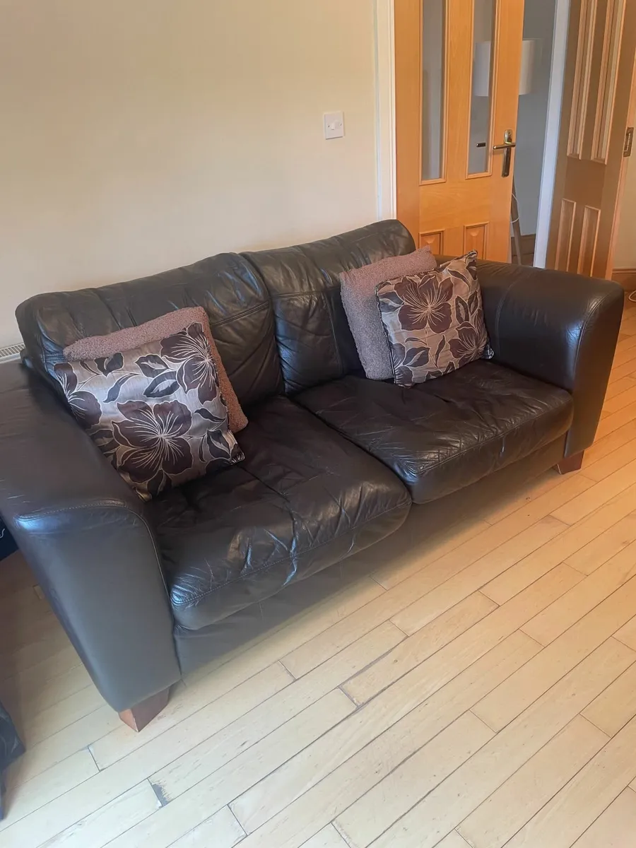 Suite - Two seater leather suite - Image 1