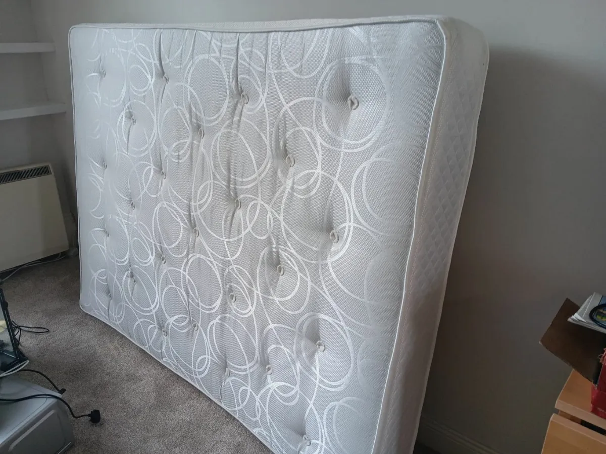 King Size Mattress in Great Condition - 20 euro - Image 1